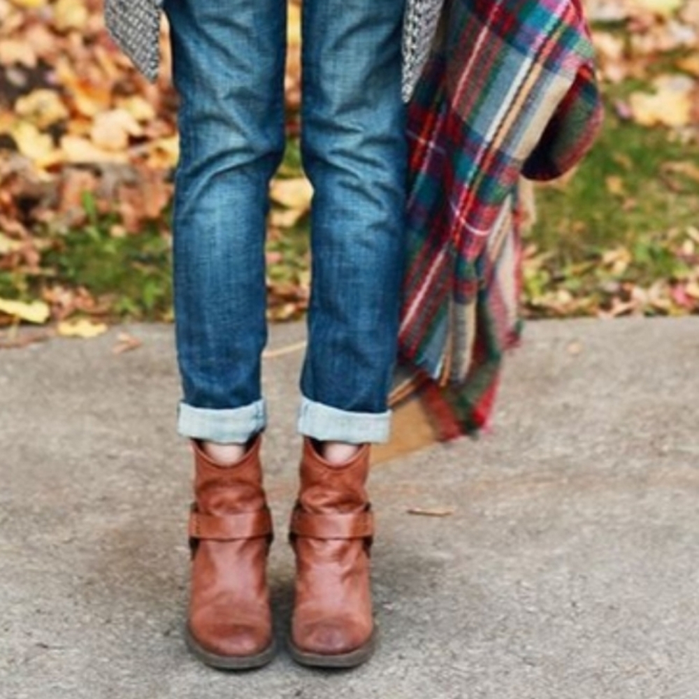 Lucky Brand Bambi Ankle Booties Sz 9.5
